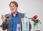 Bestseller-Autor, Philosoph und Hochschullehrer: Dr. Christoph Quarch war zu Gast in Walstedde. Foto: Wiesrecker